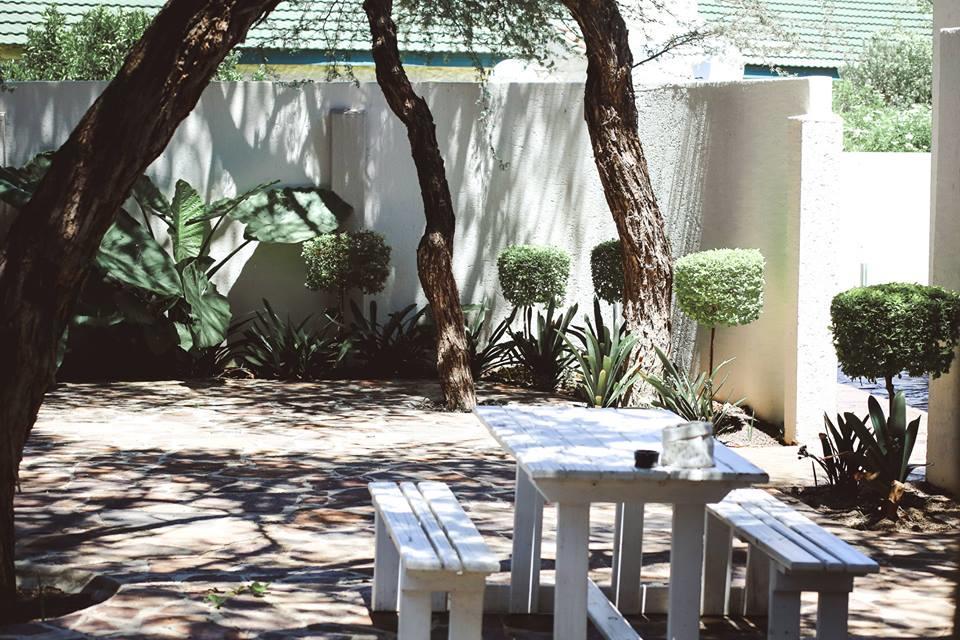 The Hedge Guesthouse 库鲁曼 外观 照片