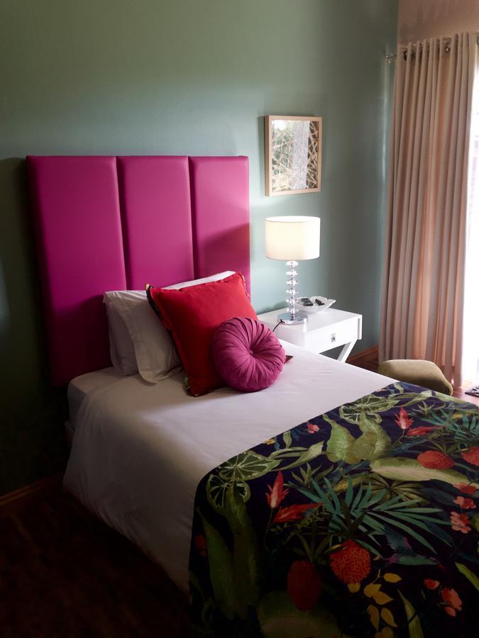 The Hedge Guesthouse 库鲁曼 外观 照片
